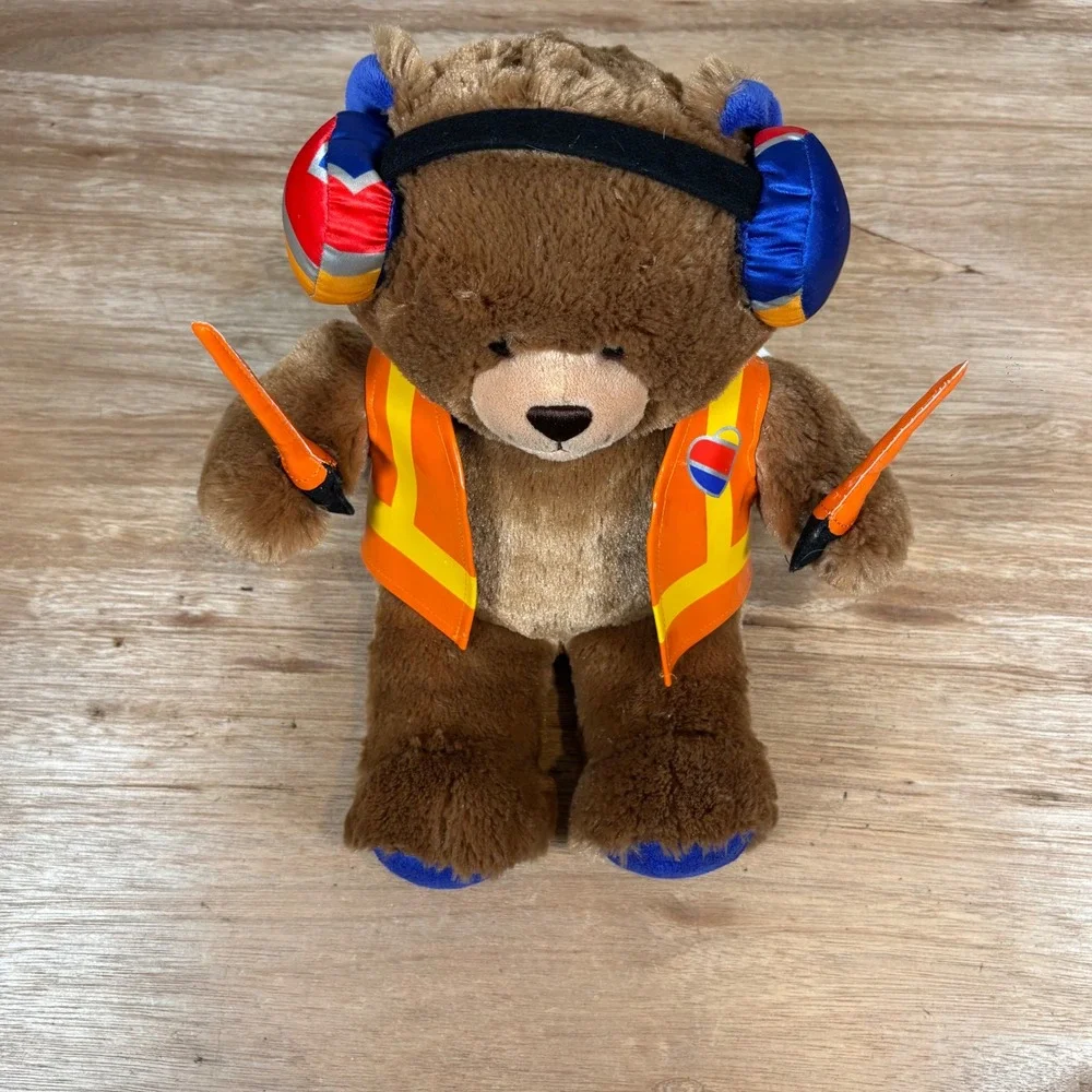 Build-A-Bear Southwest Airlines Ramp Agent Teddy Bear Plush Aviation 16in